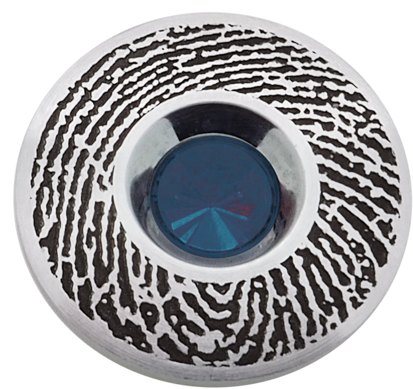 Ein ring mit fingerabdruck gravur