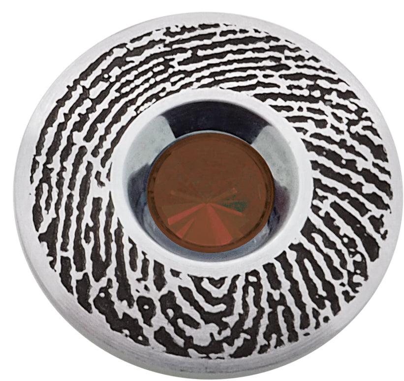 Roter Stein mit individuellem fingerabdruck